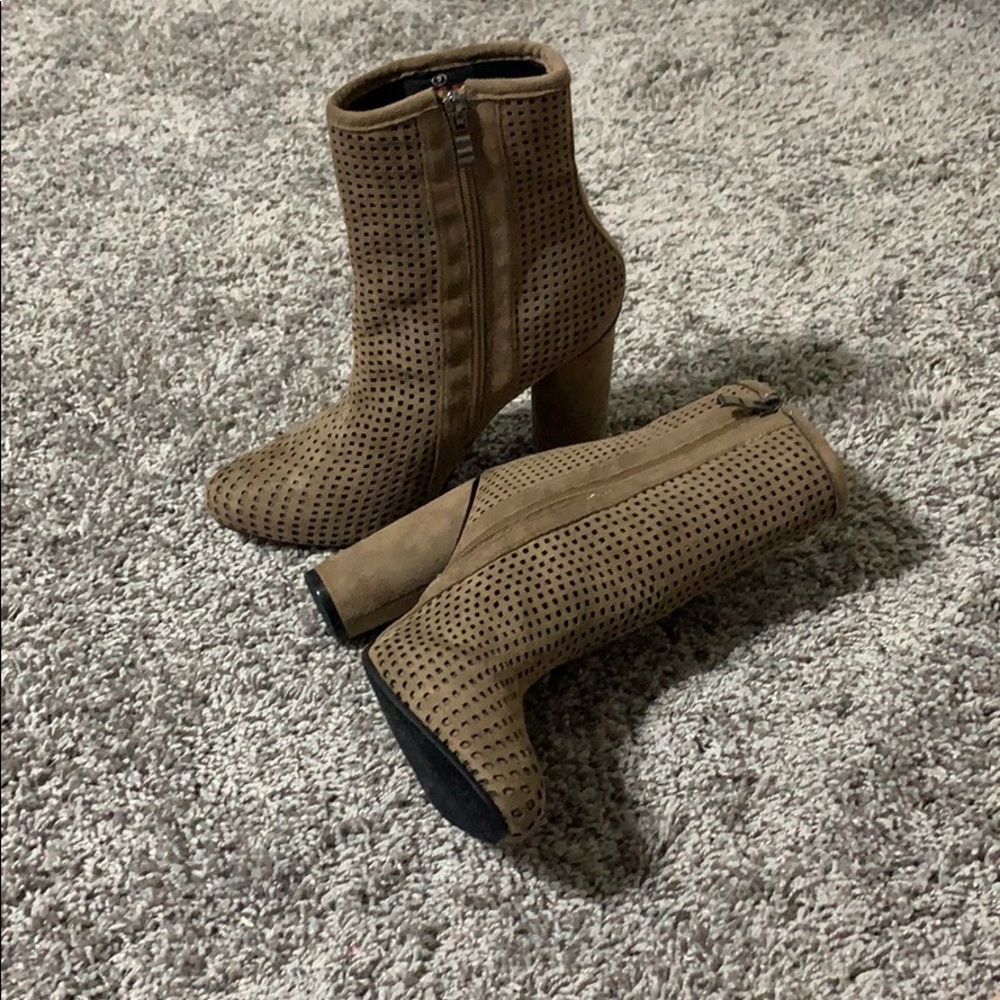 tan heeled booties